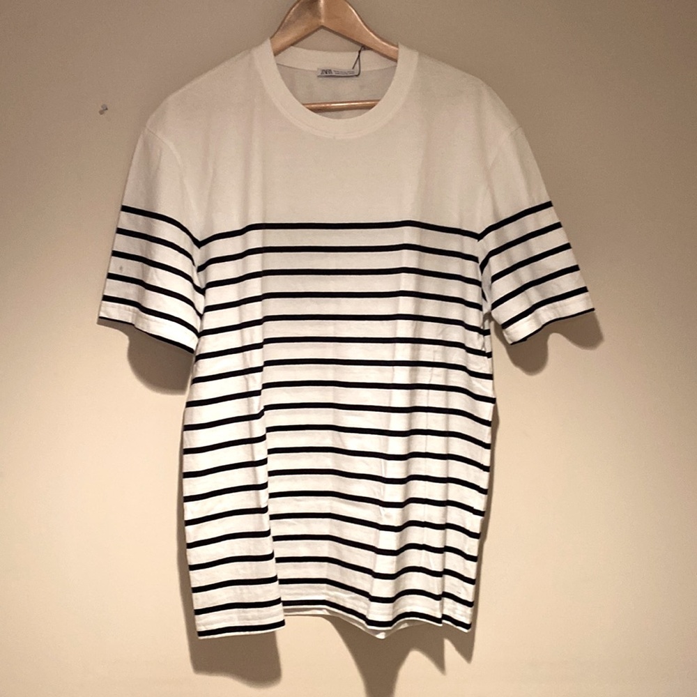 Zara T-shirt - XL